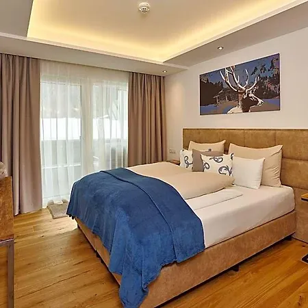 A-vita Viktoria & A-vita Living Luxury מלון 4*