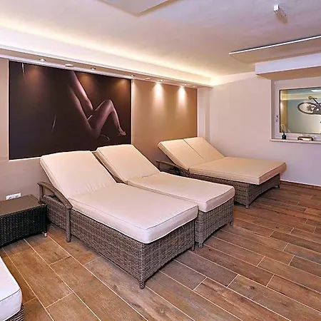 מלון A-vita Viktoria & A-vita Living Luxury
