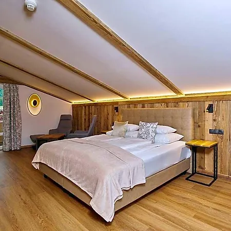 A-vita Viktoria & A-vita Living Luxury 4*