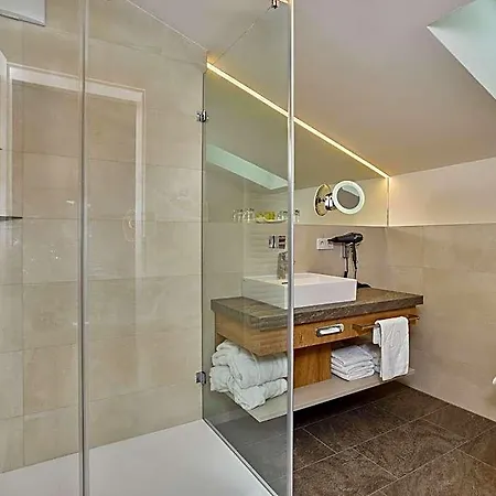 A-vita Viktoria & A-vita Living Luxury 4*